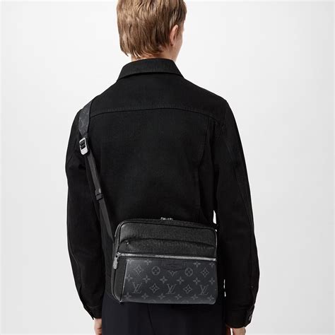 Louis Vitton M30233 OUTDOOR MESSENGER .